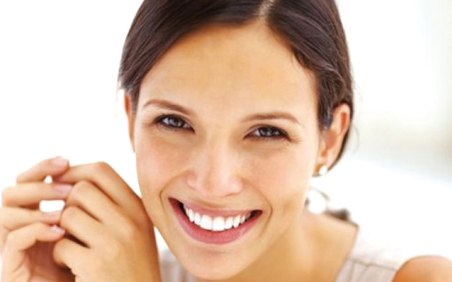 Atrévete a mantener tu piel más joven con el yoga facial